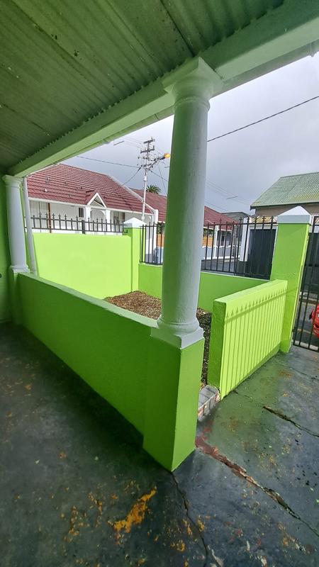 2 Bedroom Property for Sale in Woodstock Western Cape